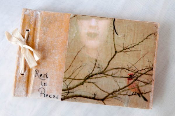 Justmagd-1-e1510855480673-600x400 Artist Book