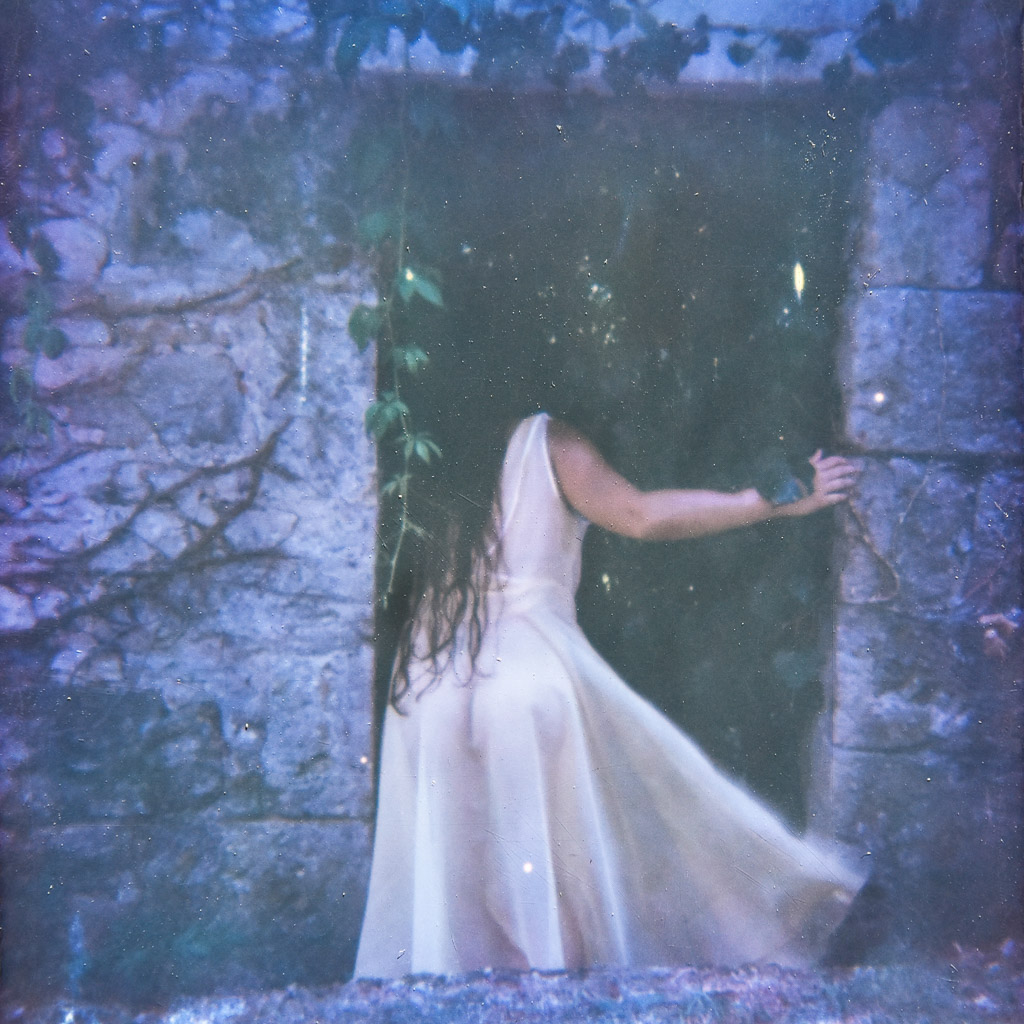 Magdeleine.FERRU_.instinct-3-1 Jardin Secret Polaroid