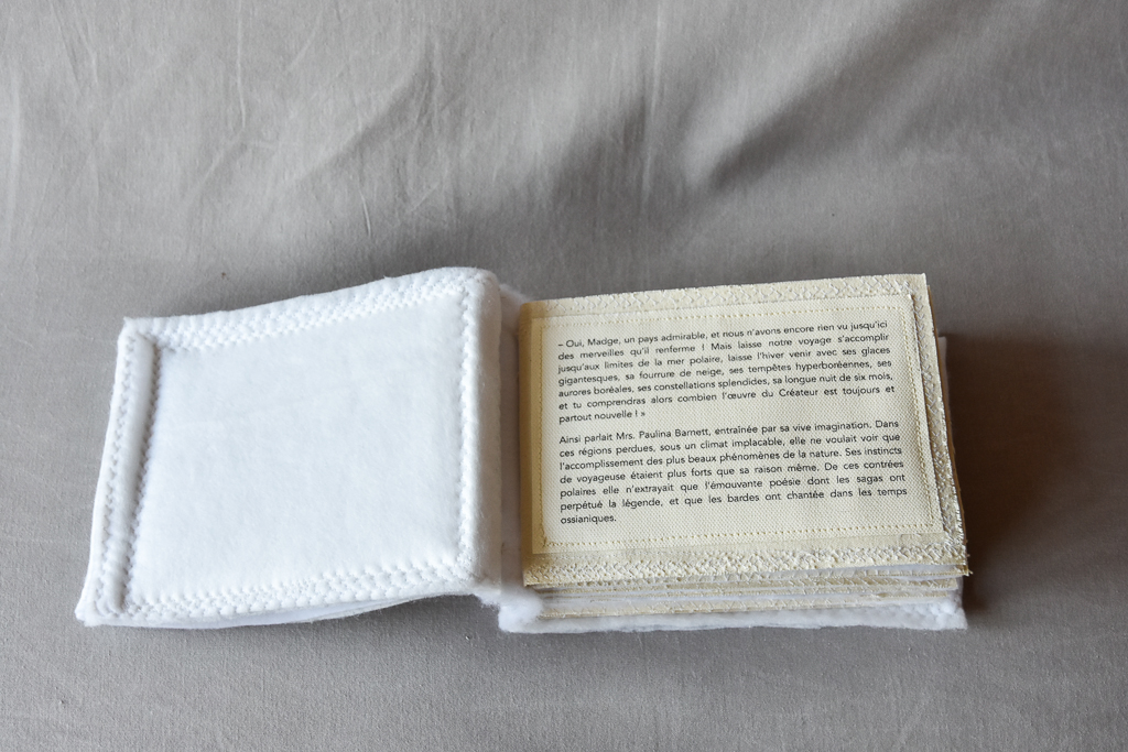 Magdeleine.Ferru_.Fourrure.neige_.net_.2023-10 Artist Book