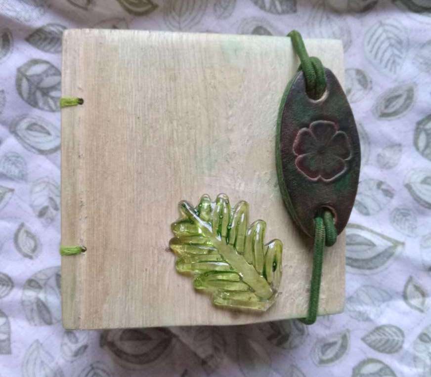 1734978240706 Artist Book