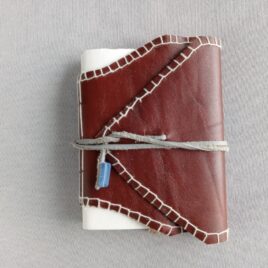 Carnet cuir lanière grise